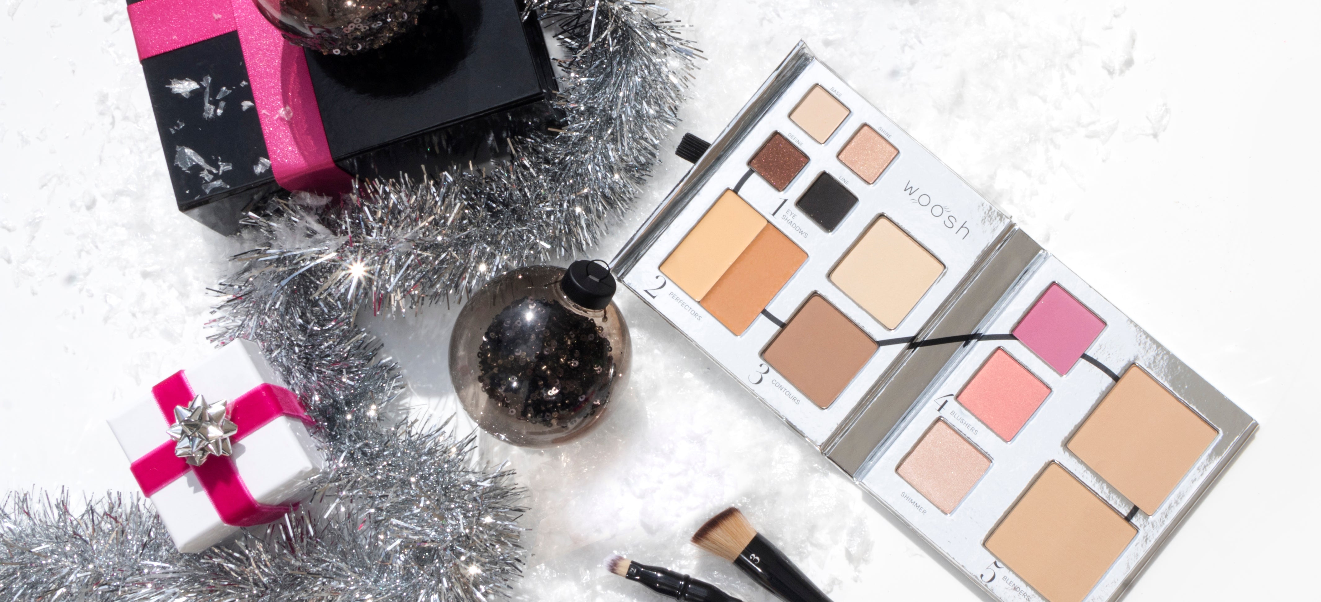 Fold Out Face all-in-one makeup palette gift