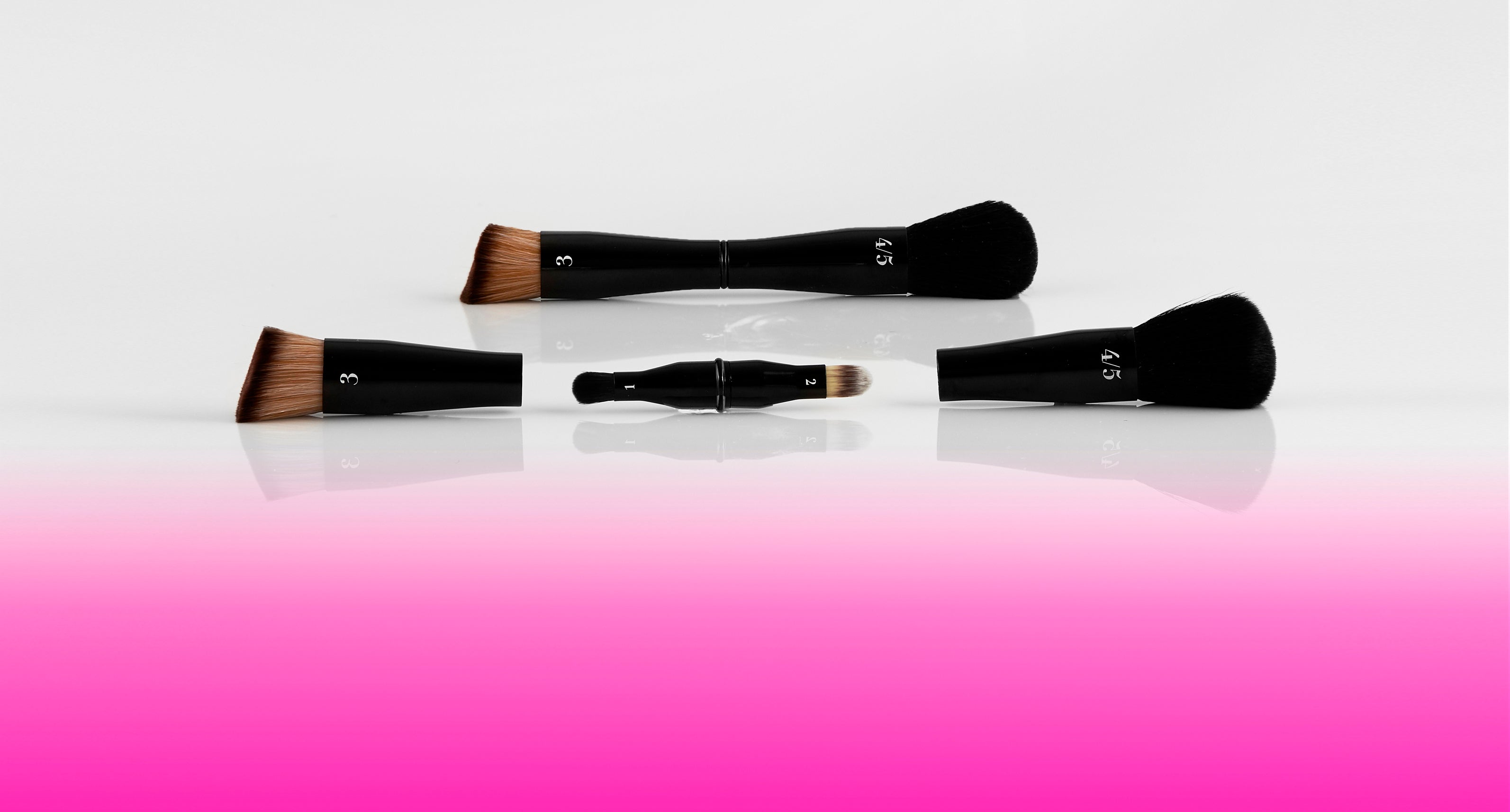 Product image of the 4 in 1 nesting brush