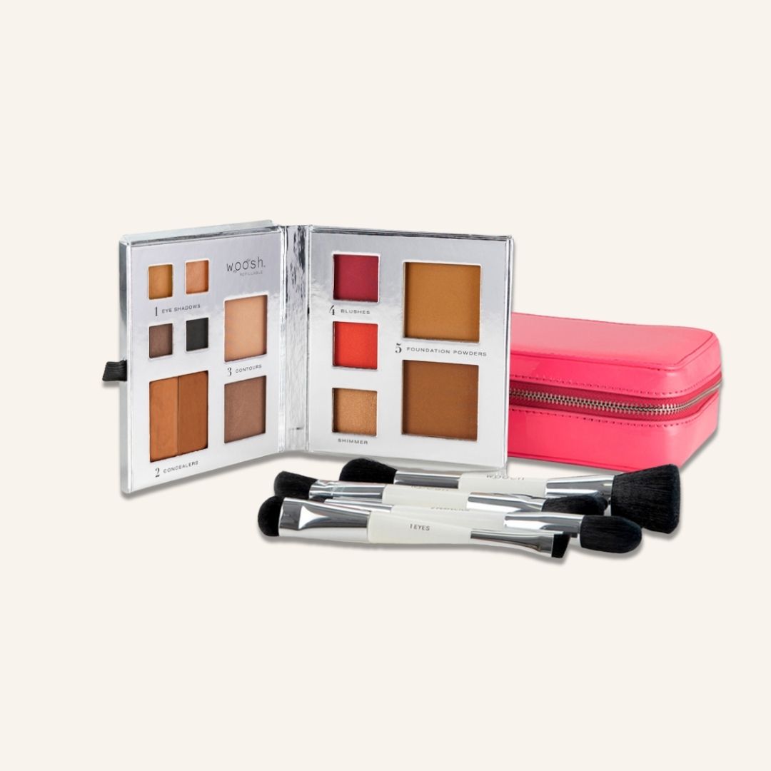 The Jetsetter bundle with our hot pink case, 13-pan Fold out face, and essential brush set. Our fold out face refillable palette contains 4 eyeshadows, 2 concealers, 2 contours, 2 blushes, 1 shimmer highlight and 2 foundation powders. Our brushes are dual ended synthetic vegan brush bristle! 