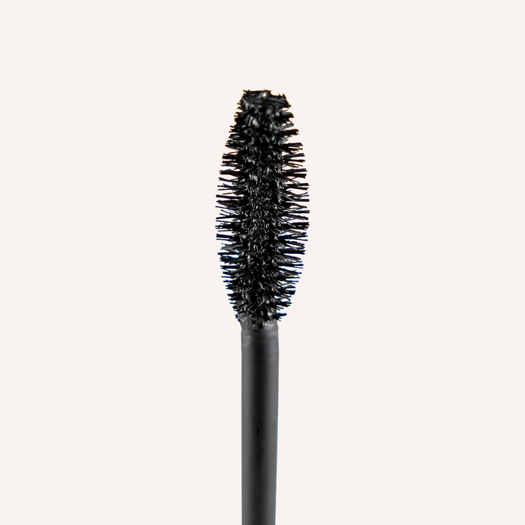 Bristles on almond shaped mascara wand
