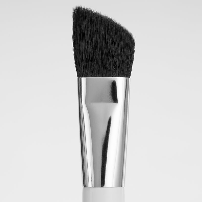 the angled highlight end of the contour brush 